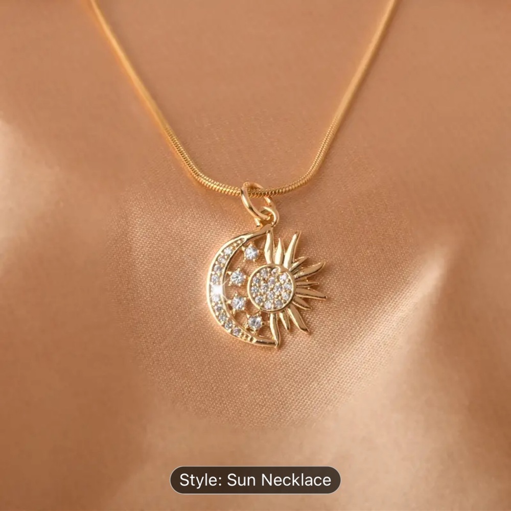 NWT Sun and moon necklace